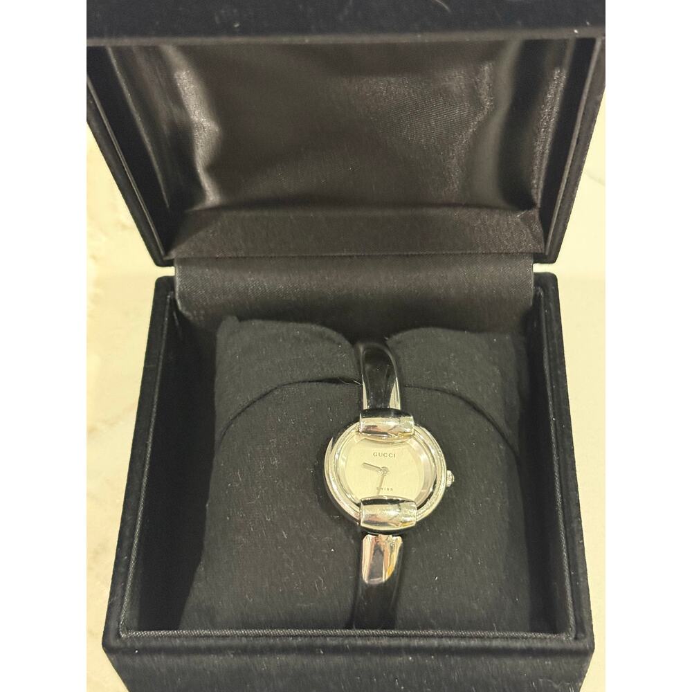 Gucci 1400L Silver Quartz Watch - Picture 12 of 12